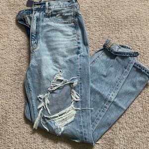 American eagle mom jeans